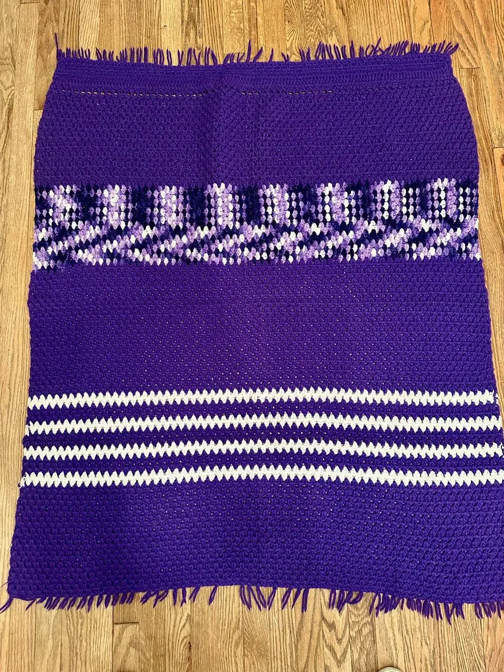 TRUE VINTAGE 1960's PURPLE HAND CROCHETED AFGHAN THROW BLANKET